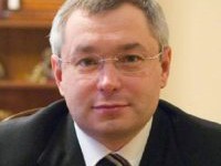 Экс-сенатор Воронежской области Глеб Фетисов хочет из собственного кармана расплатиться с вкладчиками «Моего банка»