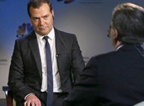 Председатель Правительства ответил на вопросы ведущего авторской программы телеканала CNBC Джеффа Катмора.