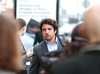 Поставщики «Связного» попросили оплату товара вперед