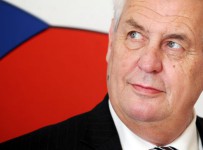 Глава Чехии: любая экономическая помощь Украине сейчас бессмысленна