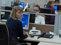 Компании заставляют своих сотрудников брать кредиты и отдавать фирме