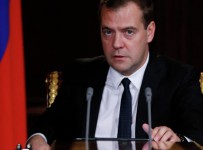 Медведев проведет совещание, где обсудят налоги для малого бизнеса