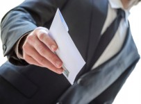 Депутаты предложили создать список осужденных за взятки чиновников