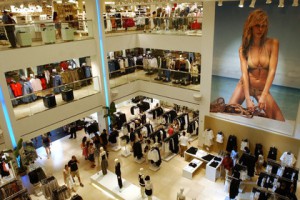 Mexx всё. В числе прочих причин производитель назвал «падение курса российской валюты» Mexx всё. В числе прочих причин производитель назвал «падение курса российской валюты»