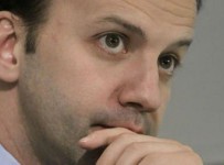 Дворкович исключает возможность дефолта РФ на государственном уровне