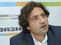 Претендент на «Связной» Олег Малис судится с Максимом Ноготковым