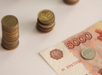 Просроченная задолженность граждан по кредитам превысила 652 миллиарда рублей
