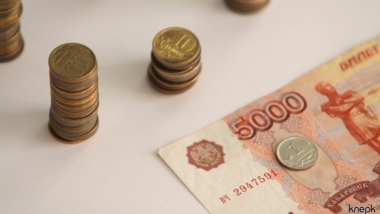 Просроченная задолженность граждан по кредитам превысила 652 миллиарда рублей