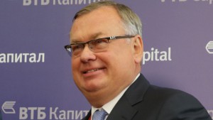 Отключение России от SWIFT серьезно ухудшит отношения Москвы и Запада — глава ВТБ