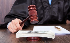 Верховный суд признал законной отмену взыскания с экс-топов Инкасбанка 11,3 млрд рублей Суд 5 мая рассмотрит жалобу Гительсона на взыскание долгов Инкасбанка