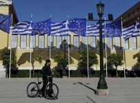 Если Афины срочно не договорятся с Брюсселем, Грецию ждет финансовый крах