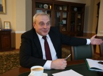 Созданы спецподразделения судебных приставов по сносам самостроя и гаишным штрафам