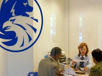 Работа одного из отделений ЗАО "Банк Русский Стандарт"