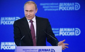 Чиновники о словах Путина: госслужащие не должны быть церковными крысами