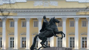 КС РФ: банкротов из ЕГРЮЛ сразу исключать нельзя