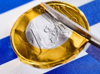 Греции может помочь лишь многосторонний институт, к РФ страна не обращалась