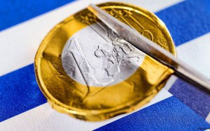 Греции может помочь лишь многосторонний институт, к РФ страна не обращалась