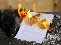 Отсутствие оригиналов кредитных досье сделает невозможным судебное взыскание миллиардов рублей с должников банка