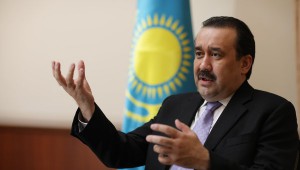 Премьер Казахстана: предпринятые меры предотвращают дефолт республики