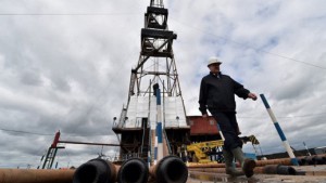Банки снижают кредитование нефтегазовых компаний США