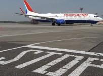 Акции «Трансаэро» после отмены десятков рейсов подешевели до 6,5 руб.