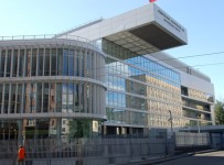 Суд не привлек Тельмана Исмаилова к делу по иску Банка Москвы