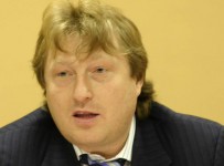 Депутату Госдумы предложили банкротство // Ему предъявили поручительство по старым кредитам