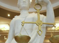Суд рассмотрит дело о банкротстве брата певицы Алсу