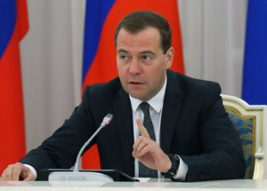 Медведев заявил о готовности России реструктурировать долг Украины