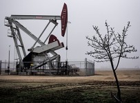 Эксперты допустили падение нефтяных цен ниже $10 за баррель