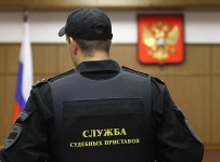 Зампред Витас-банка попал под суд из-под домашнего ареста
