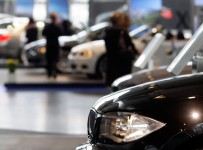Около четверти российских автодилеров оказались на грани банкротства