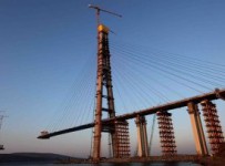Управляющий "Мостовика" просит увеличить вознаграждение с 30 до 250 тыс руб