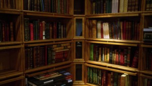 Фирма банкротит крупнейший книжный магазин Санкт-Петербурга