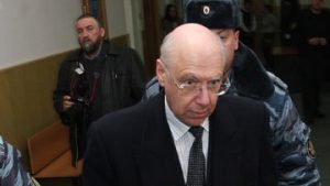 Экс-банк бизнесмена Гительсона заявил требование к нему на 300 млн руб