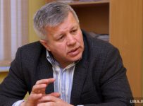 В Зауралье знаменитый завод отбился от банкротства. Директором назначат депутата Владимира Казакова