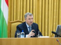 Губернатор Анатолий Артамонов назвал неплатежи за энергоресурсы угрозой государственной безопасности