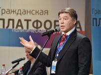 СКР возобновил уголовное дело в отношении депутата Госдумы Рифата Шайхутдинова