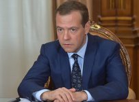 Фирмы-банкроты должны будут в первую очередь выплачивать зарплаты работникам