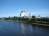 Губернатор Псковской области оставил бюджет без миллиарда рублей