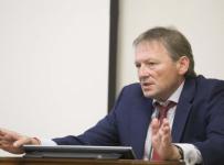 Титов ожидает падения курса рубля из-за притока капитала инвесторов