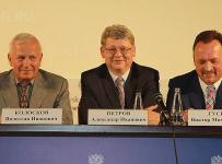 петров александр иванович банк на красных воротах