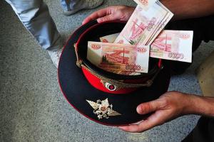 полицейский попался на взятке