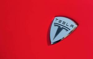 Компания Tesla