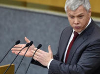 депутат Валерий Гартунг