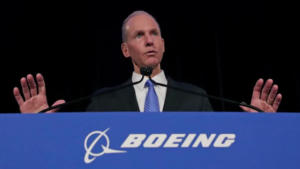 Генеральный директор Boeing Деннис Мюленбург