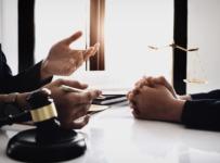 Двух арбитражных управляющих заподозрили в попытке подкупа