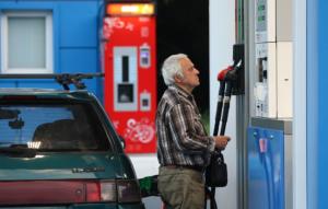 российские нефтяники начали продавать бензин в убыток