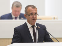 Сенатор Владимир Кравченко