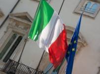 Флаги Италии и ЕС